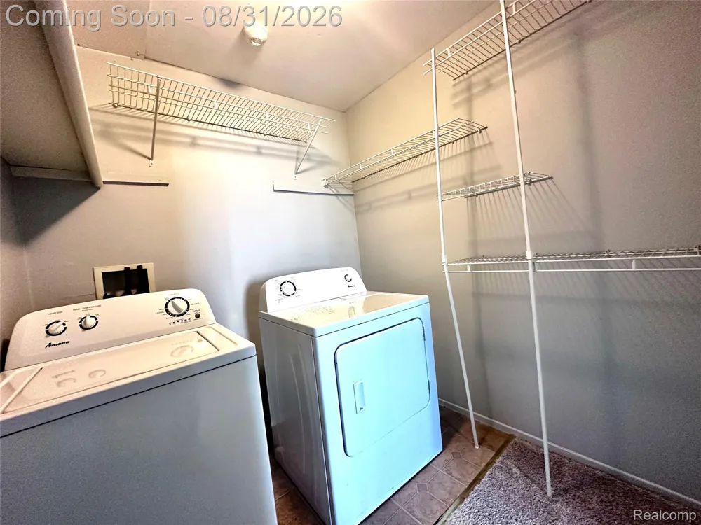 44481 Savery Drive Canton Charter Township, MI 48187