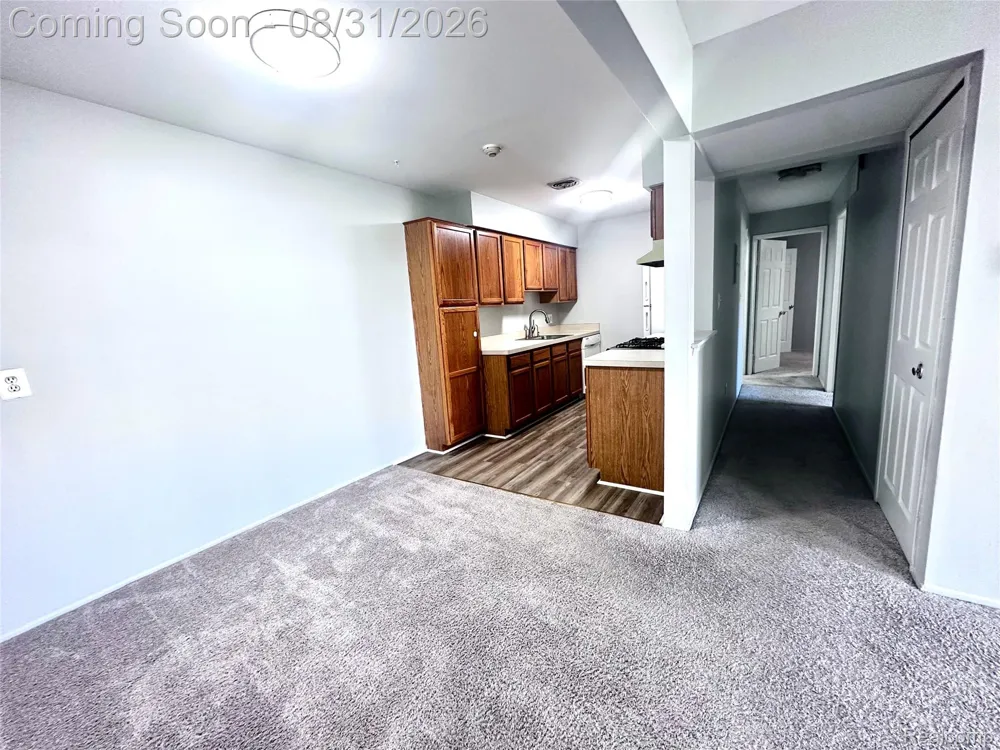 44481 Savery Drive Canton Charter Township, MI 48187