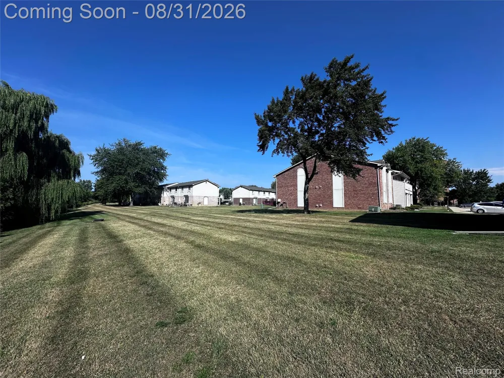 44481 Savery Drive Canton Charter Township, MI 48187