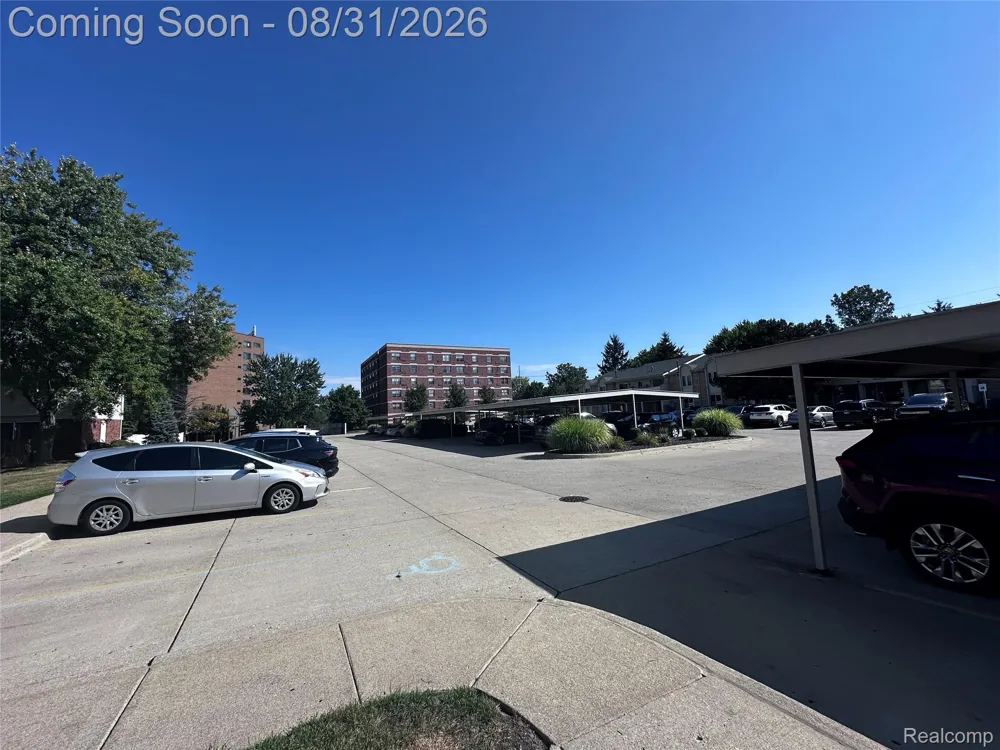 44481 Savery Drive Canton Charter Township, MI 48187