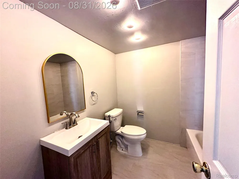 44481 Savery Drive Canton Charter Township, MI 48187