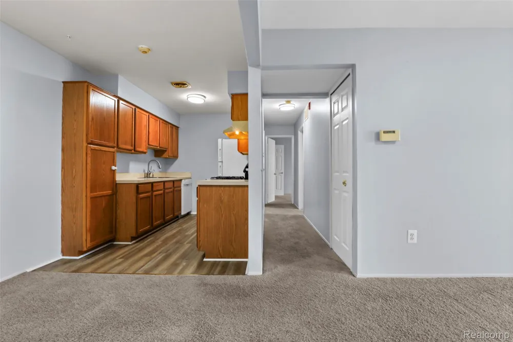 44481 Savery Drive Canton Charter Township, MI 48187