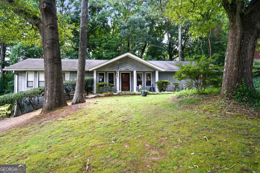 3462 Summie DR SW Lilburn, GA 30047