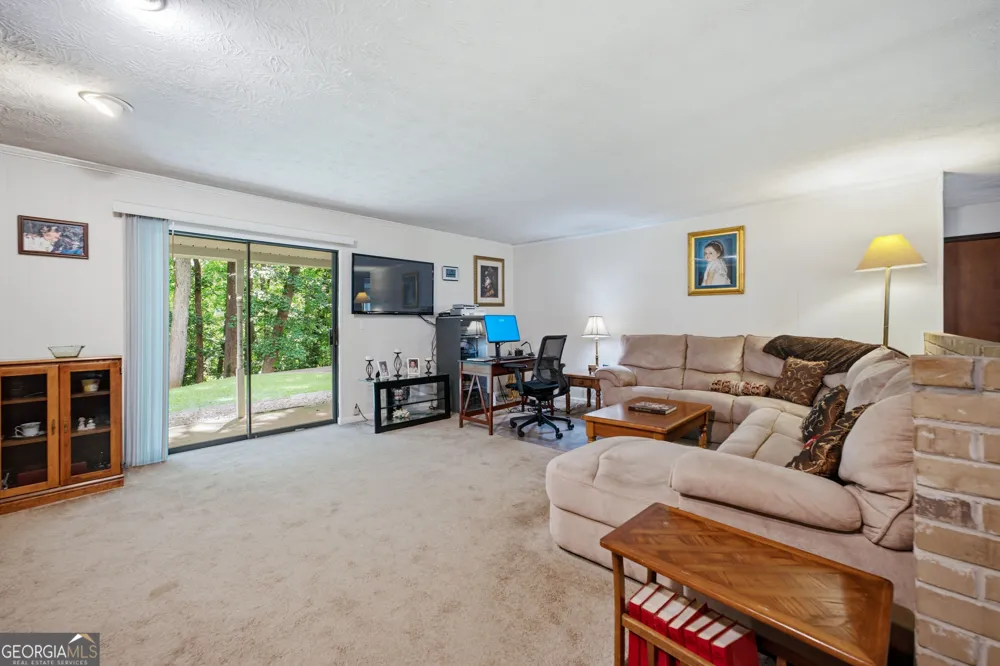 3462 Summie DR SW Lilburn, GA 30047