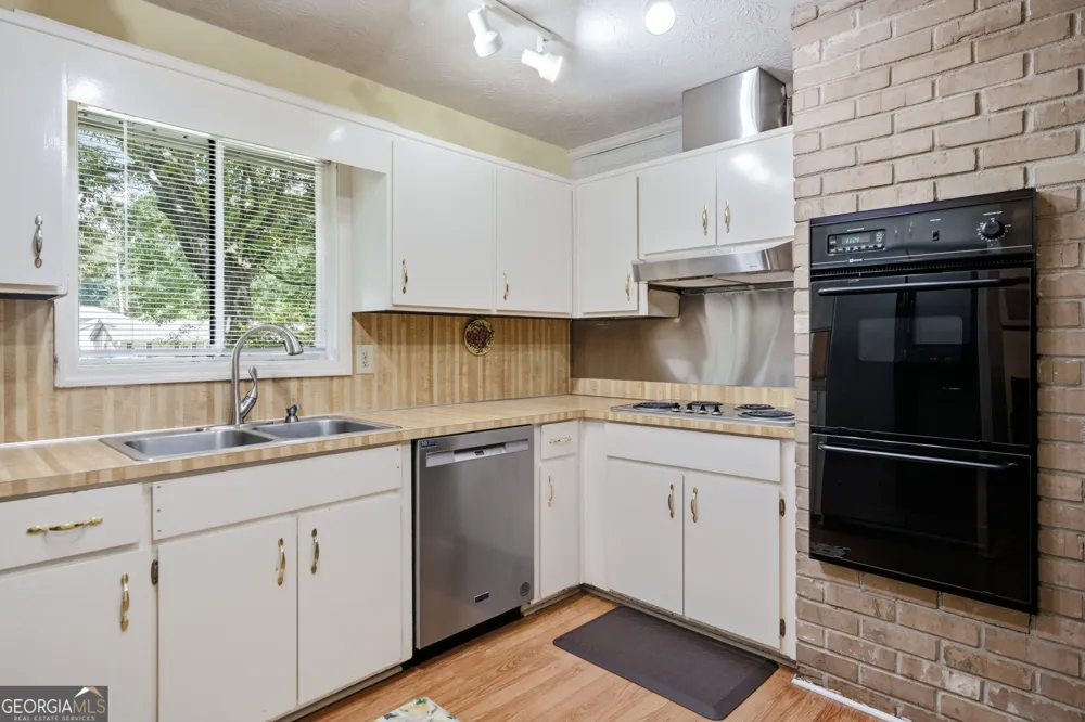 3462 Summie DR SW Lilburn, GA 30047