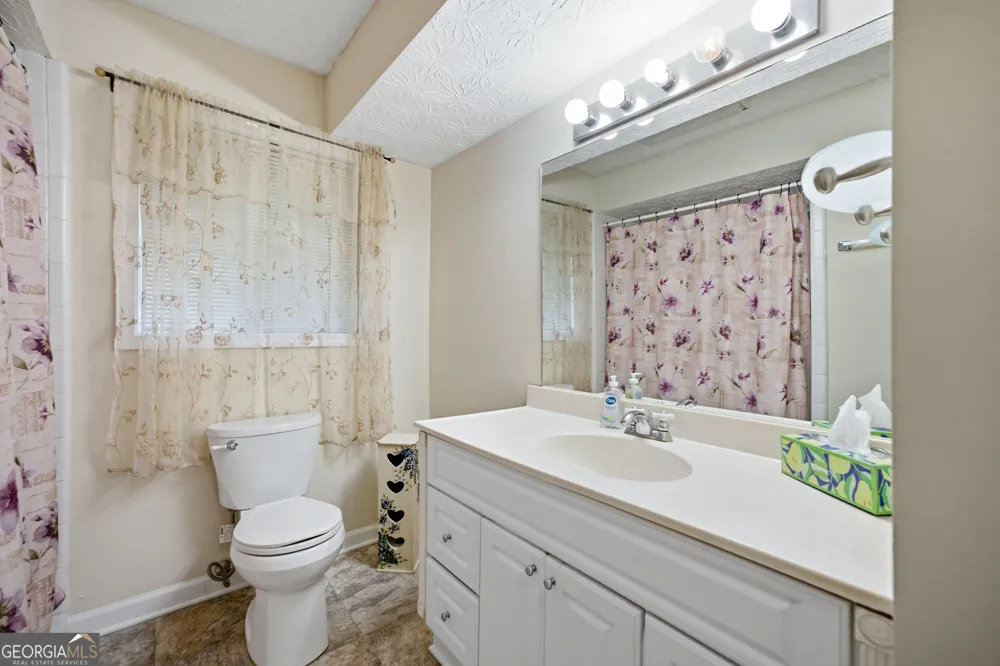 3462 Summie DR SW Lilburn, GA 30047