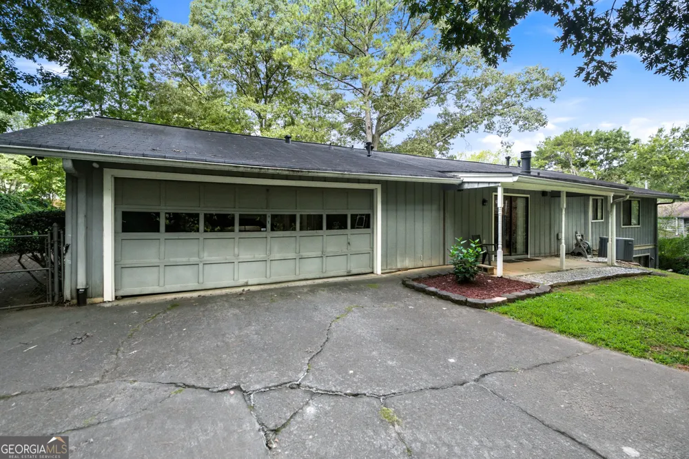 3462 Summie DR SW Lilburn, GA 30047