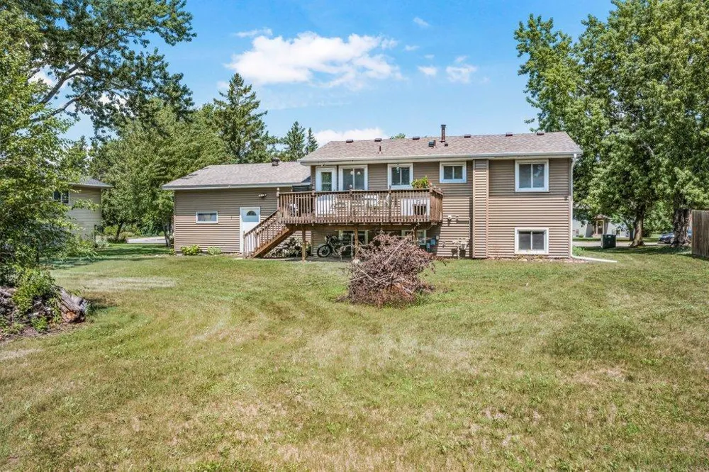 1808 W River Street Monticello, MN 55362
