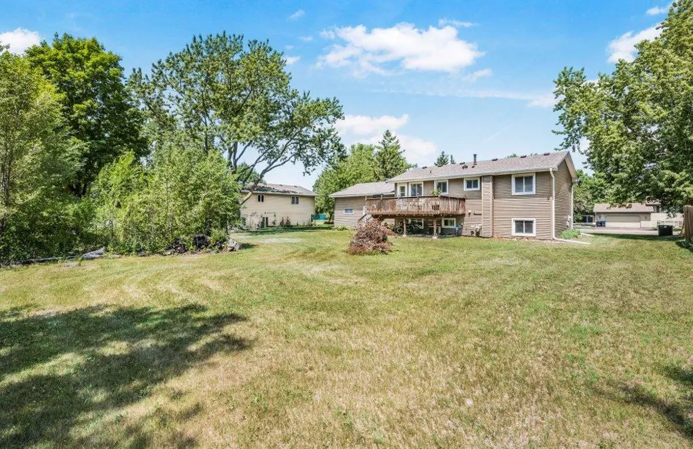 1808 W River Street Monticello, MN 55362
