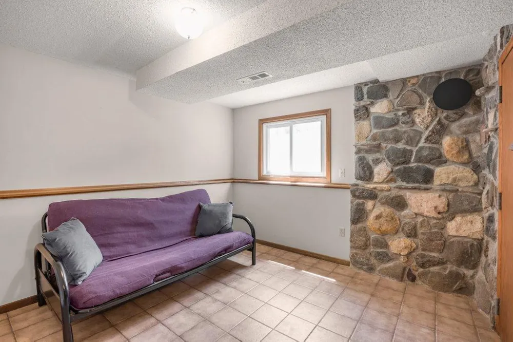 1808 W River Street Monticello, MN 55362