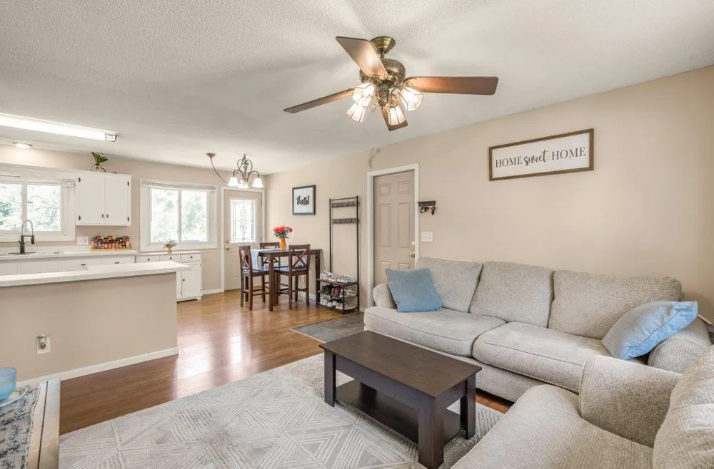 1808 W River Street Monticello, MN 55362