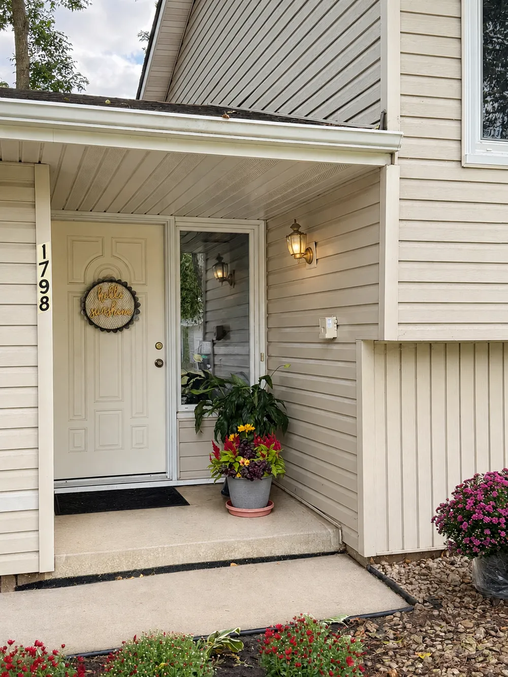 1798 E Bluestone Drive Eagan, MN 55122