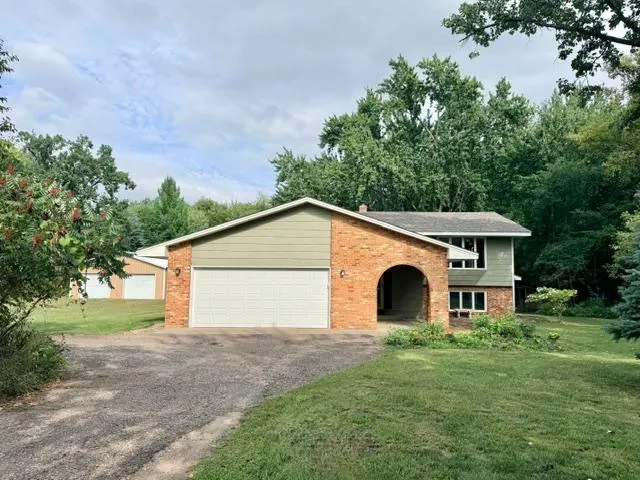 20601 Blackfoot Street NW Oak Grove, MN 55303