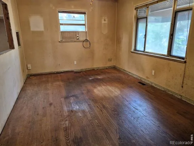 930 Emery Street Longmont, CO 80501