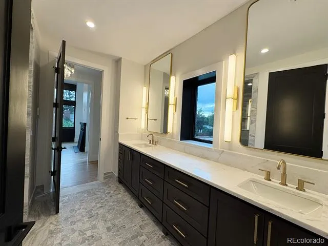 3303 E Asbury Avenue Denver, CO 80210