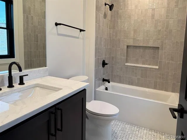 3303 E Asbury Avenue Denver, CO 80210