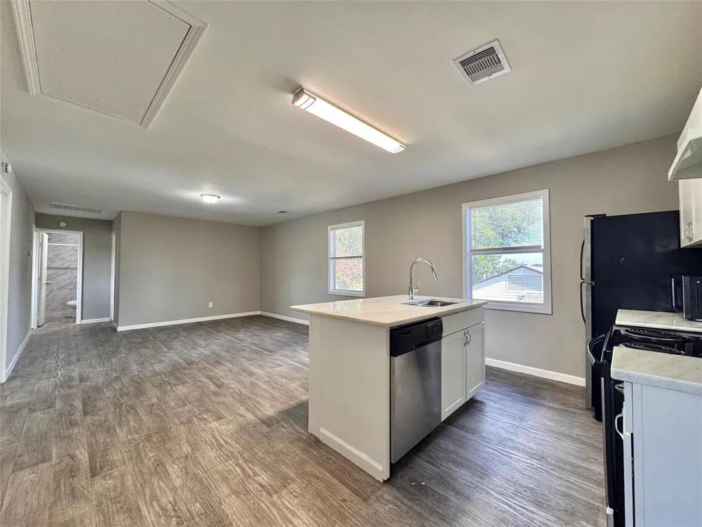 928 John Alber Road #C Houston, TX 77076