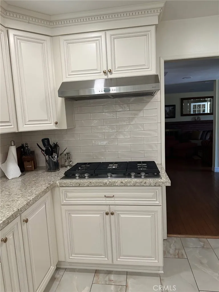 651 Puma Canyon Lane Glendora, CA 91740