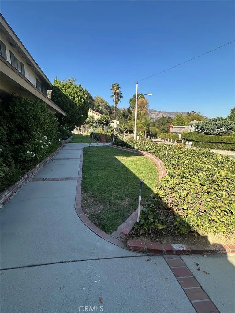 651 Puma Canyon Lane Glendora, CA 91740