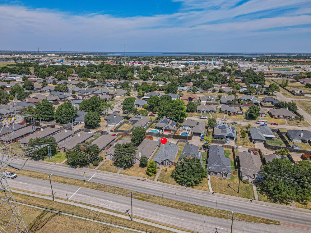1403 E Brown Street Wylie, TX 75098