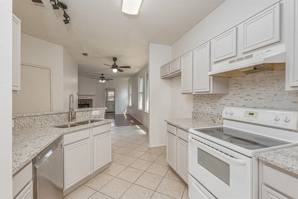 1403 E Brown Street Wylie, TX 75098