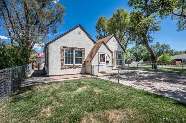 601 W Pitkin Avenue Pueblo, CO 81004