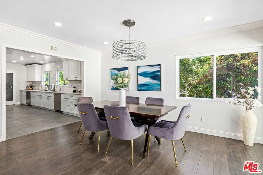 3430 Loadstone Drive Los Angeles, CA 91403
