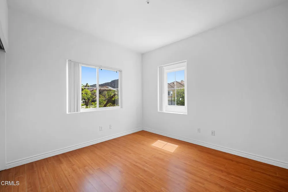 1955 Calle Sirena Glendale, CA 91208