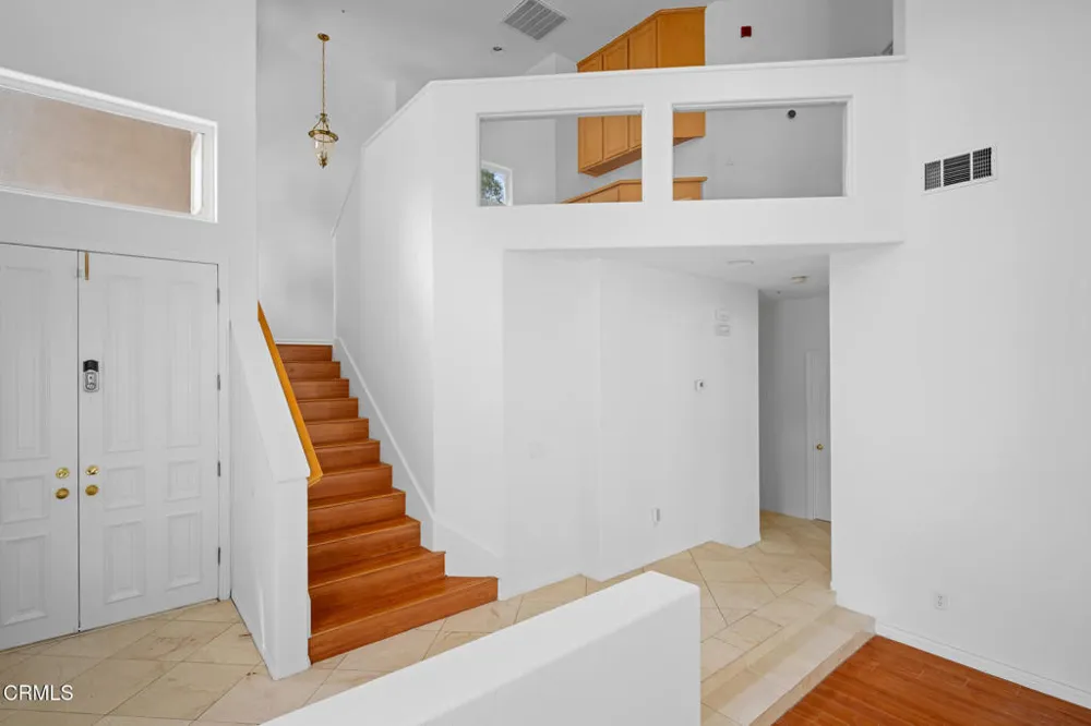 1955 Calle Sirena Glendale, CA 91208