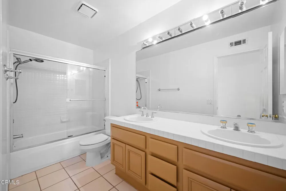 1955 Calle Sirena Glendale, CA 91208