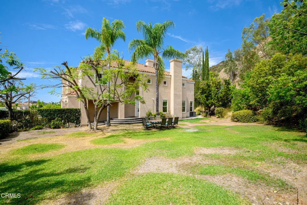 1955 Calle Sirena Glendale, CA 91208