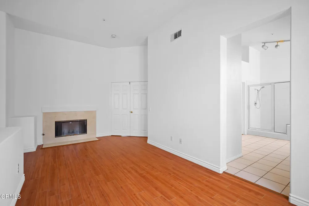 1955 Calle Sirena Glendale, CA 91208
