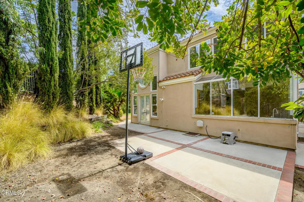 1955 Calle Sirena Glendale, CA 91208