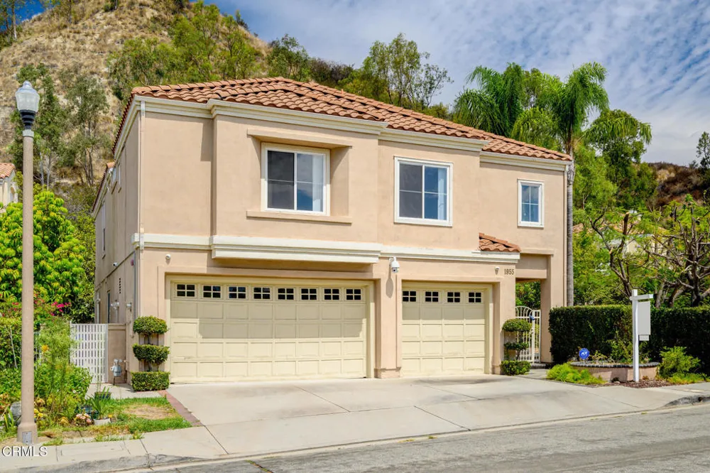 1955 Calle Sirena Glendale, CA 91208