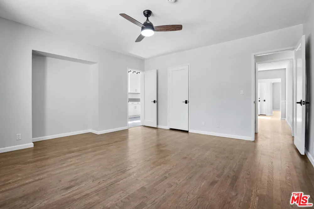 1516 Stearns Drive Los Angeles, CA 90035