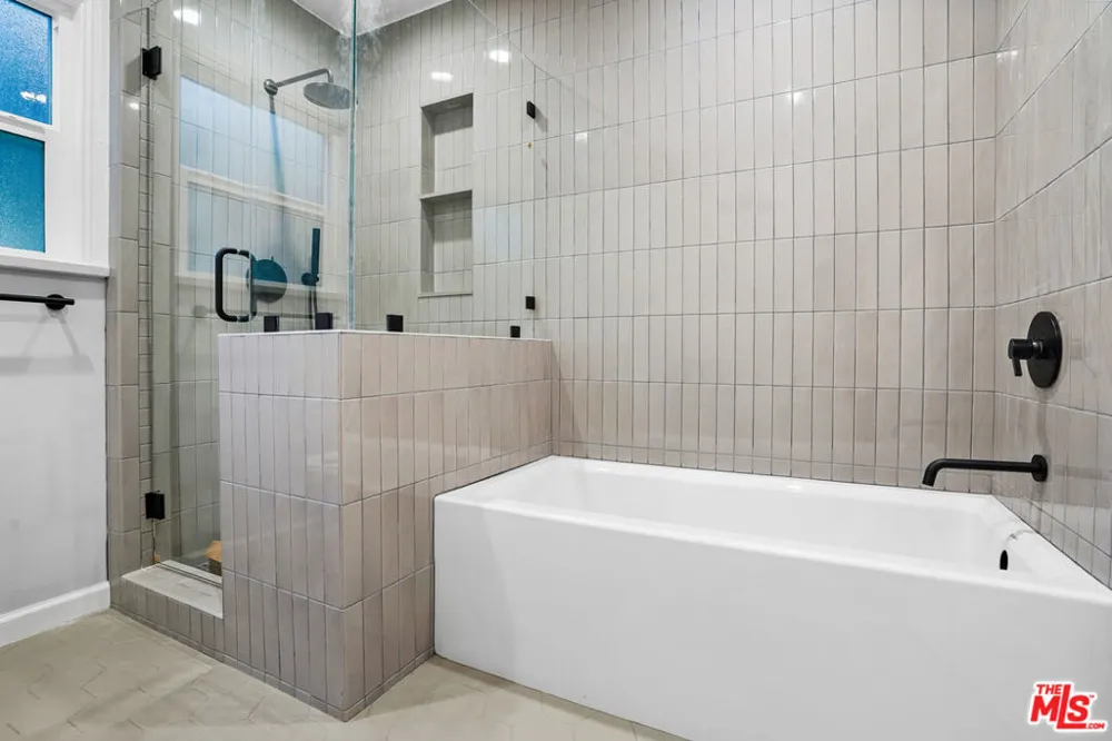 1516 Stearns Drive Los Angeles, CA 90035