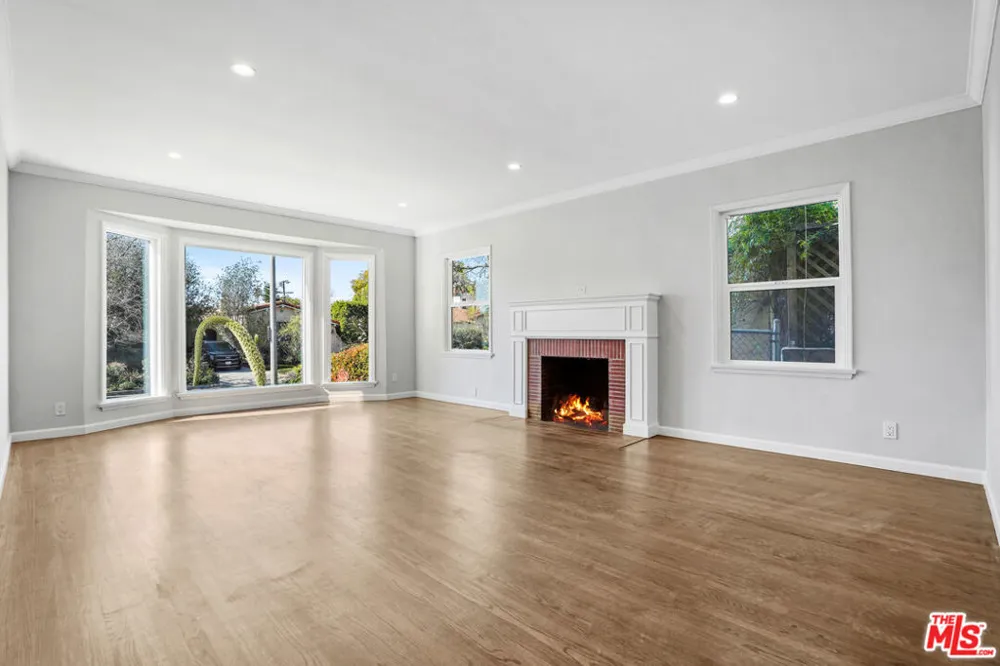 1516 Stearns Drive Los Angeles, CA 90035