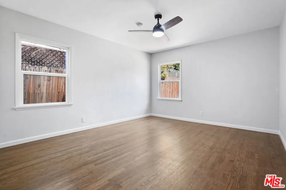 1516 Stearns Drive Los Angeles, CA 90035