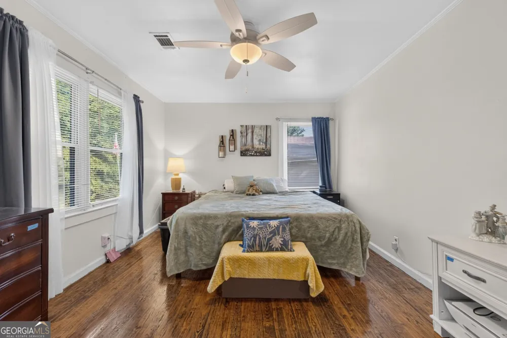 504 N Pond ST Toccoa, GA 30577