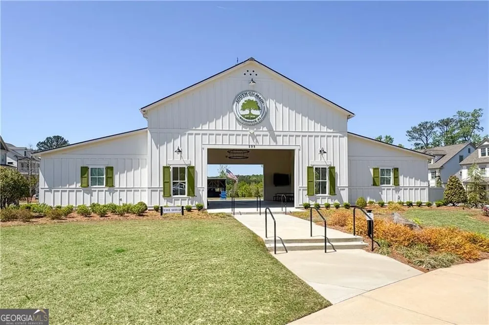 965 South On Main Woodstock, GA 30188