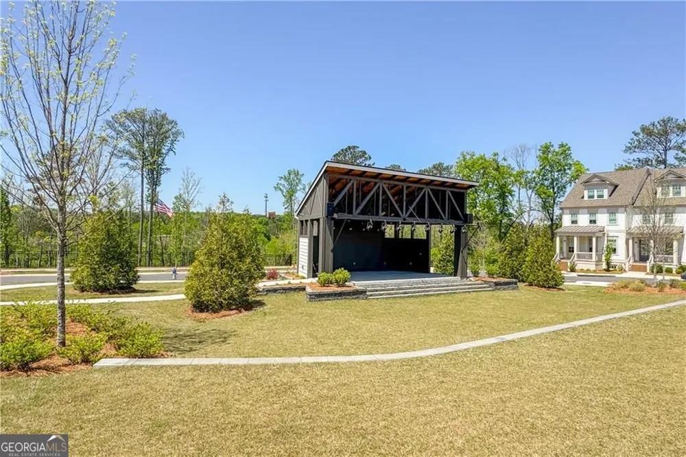 965 South On Main Woodstock, GA 30188