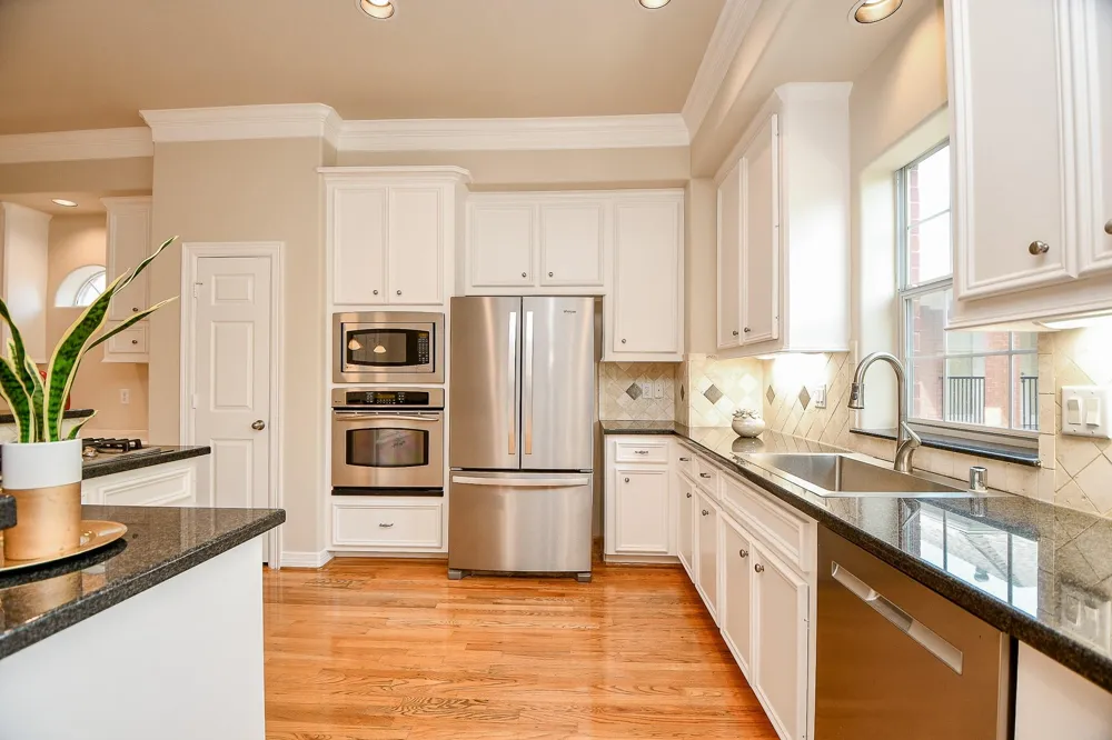 718 Roy Street Houston, TX 77007
