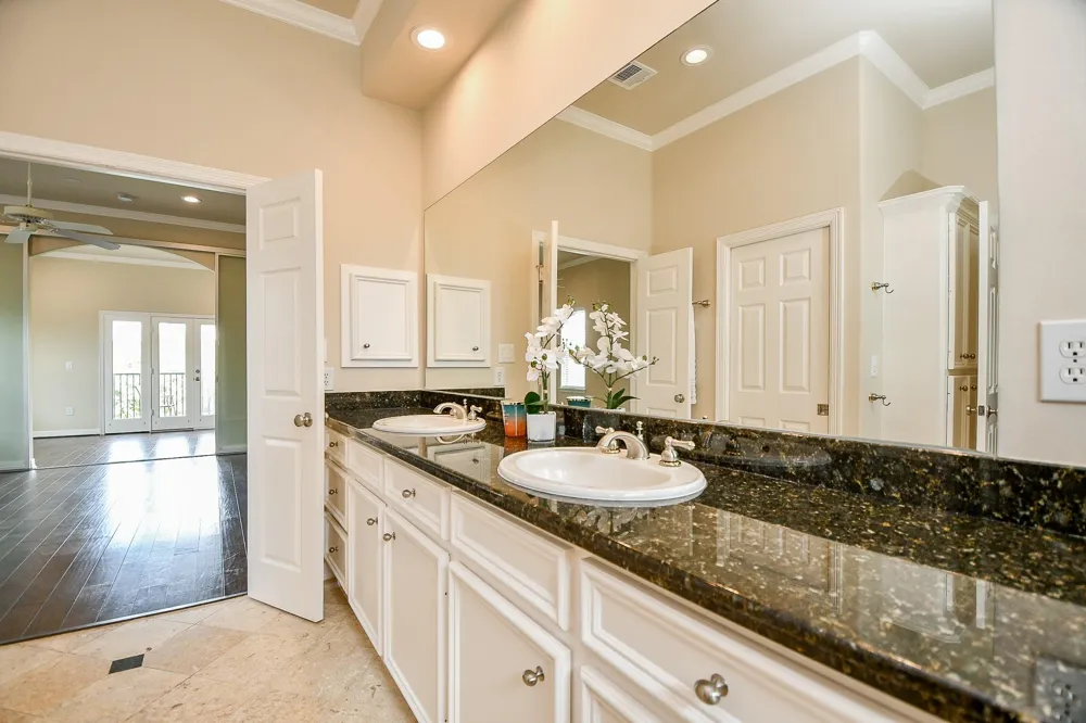 718 Roy Street Houston, TX 77007