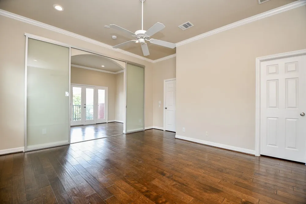 718 Roy Street Houston, TX 77007