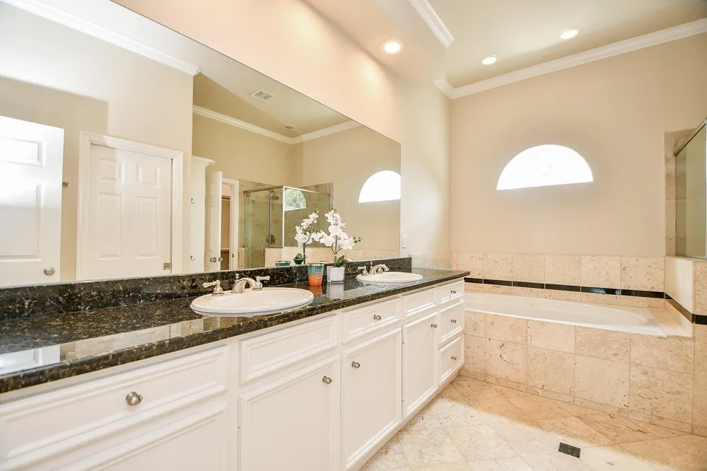 718 Roy Street Houston, TX 77007