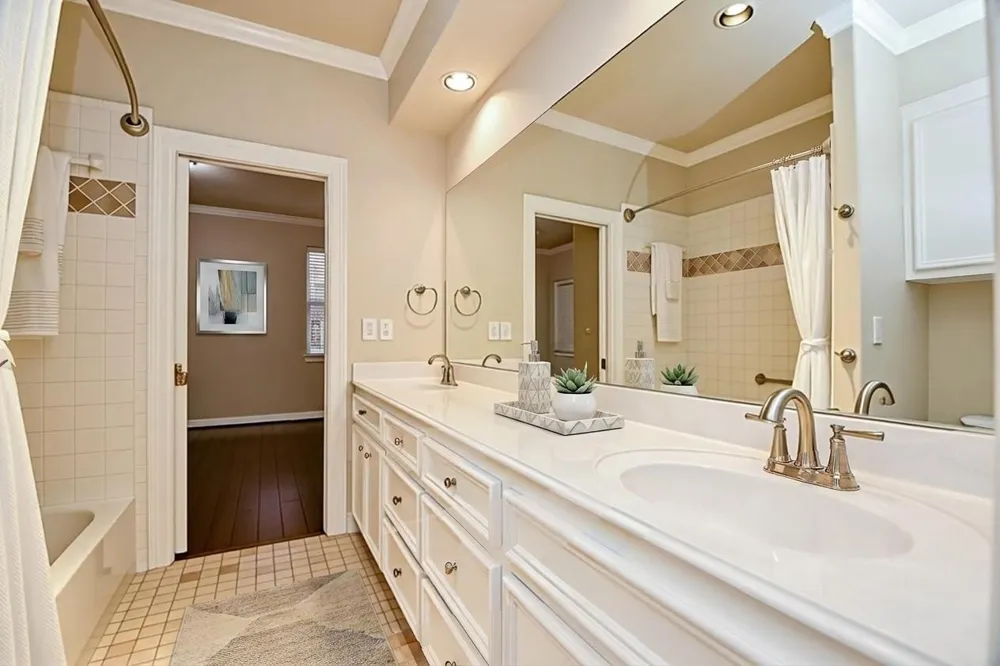 718 Roy Street Houston, TX 77007