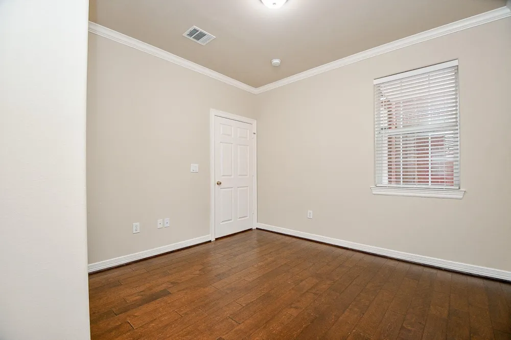718 Roy Street Houston, TX 77007
