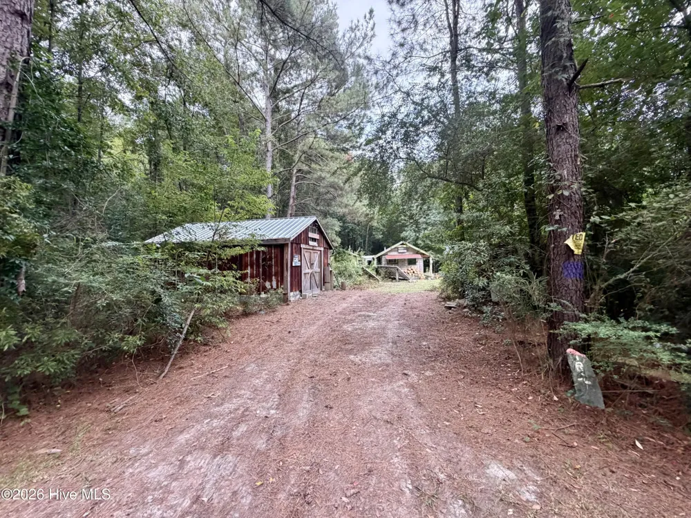 182 Rock Road Maple Hill, NC 28454