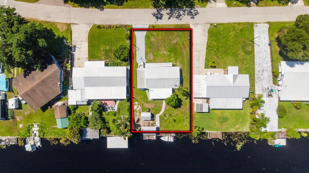 3301 SE 28TH STREET SE Okeechobee, FL 34974