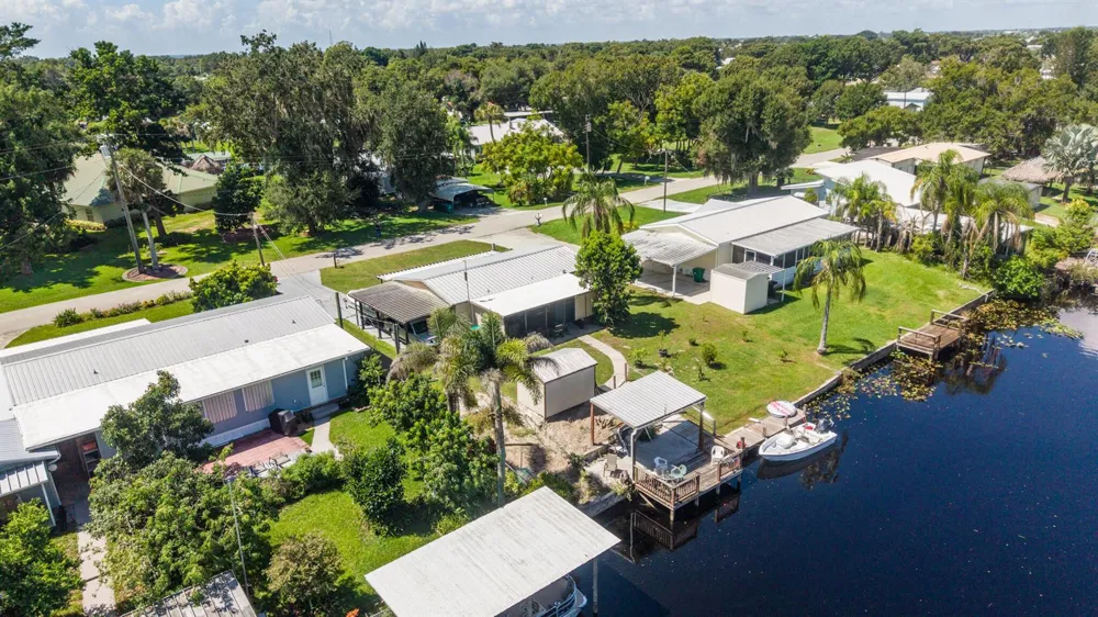 3301 SE 28TH STREET SE Okeechobee, FL 34974